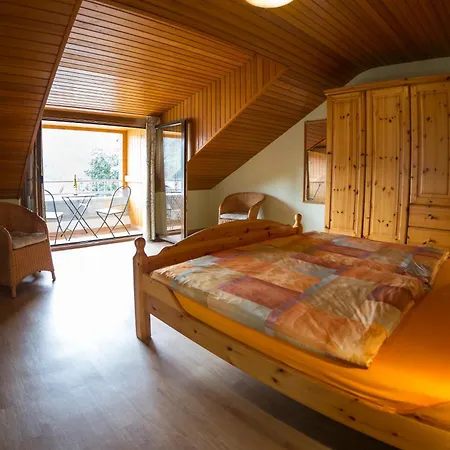 Weingut Gerhard Trossen Bed & Breakfast