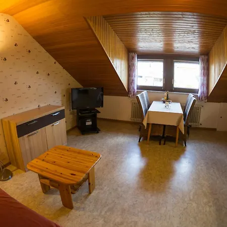 Weingut Gerhard Trossen Bed & Breakfast *